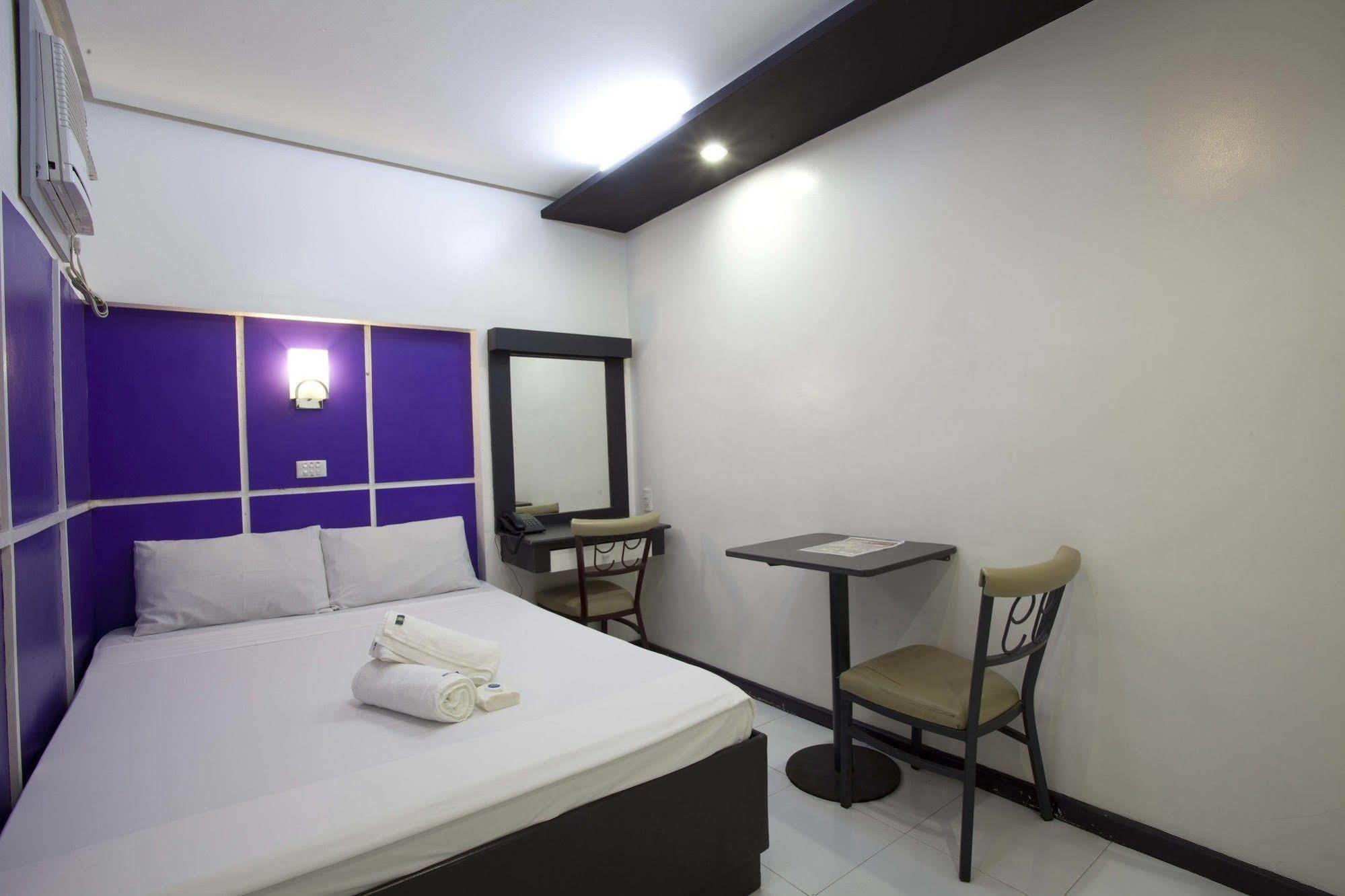 Hotel 99 Cubao Ciudad Quezon Exterior foto